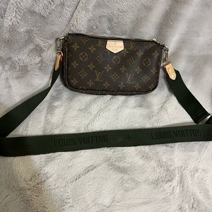 Crossbody bag